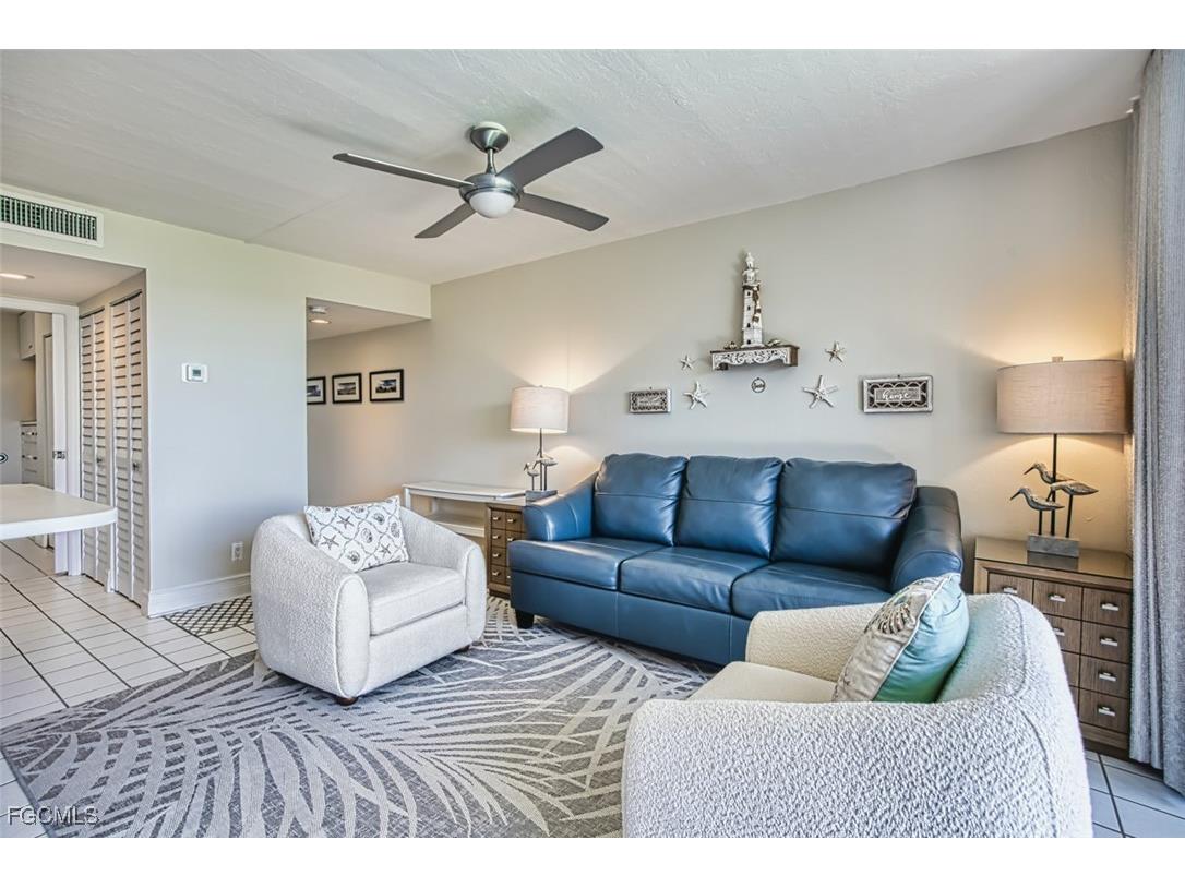 1501 Middle Gulf Drive #307C Sanibel FL 33957 2025006434 image8