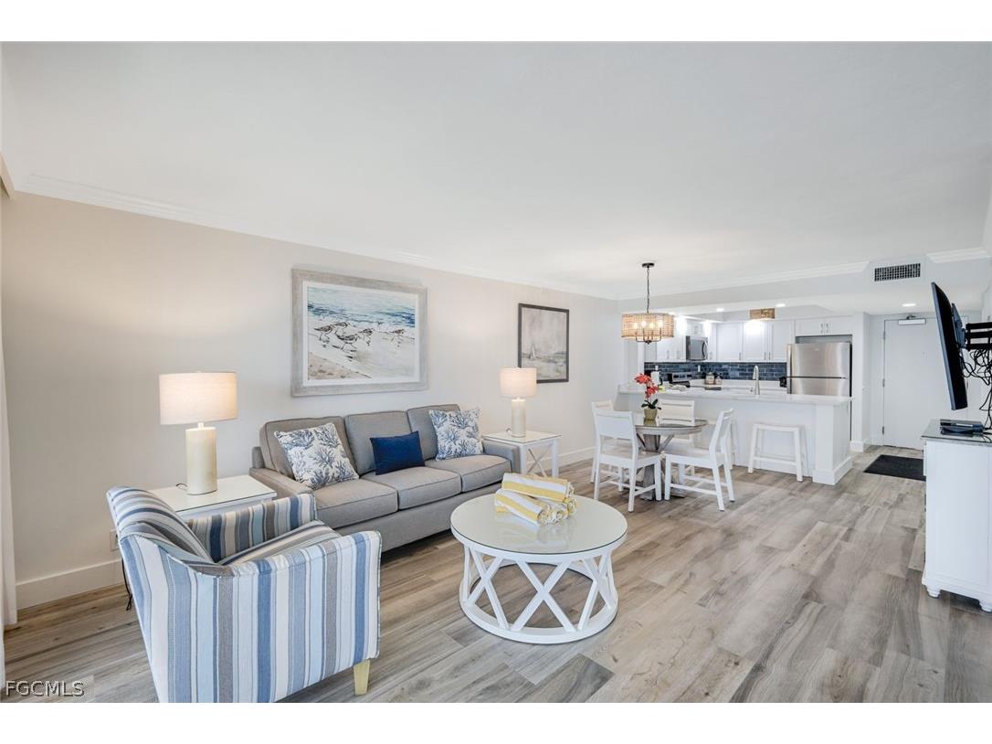 1501 Middle Gulf Drive #403A Sanibel FL 33957 2026009275 image4