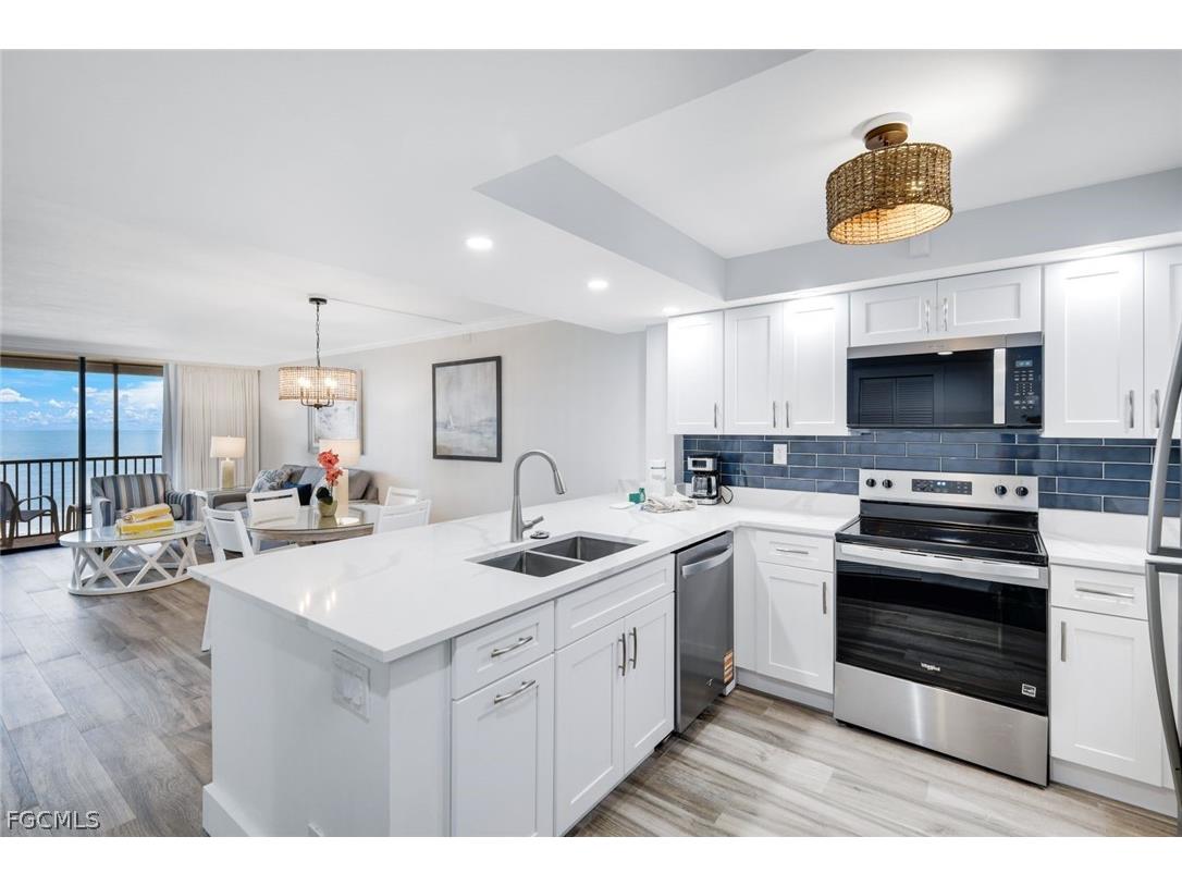 1501 Middle Gulf Drive #403A Sanibel FL 33957 2026009275 image7