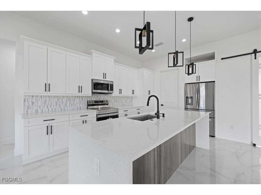 1501 NE 15th Terrace Cape Coral FL 33909 2026005547 image12