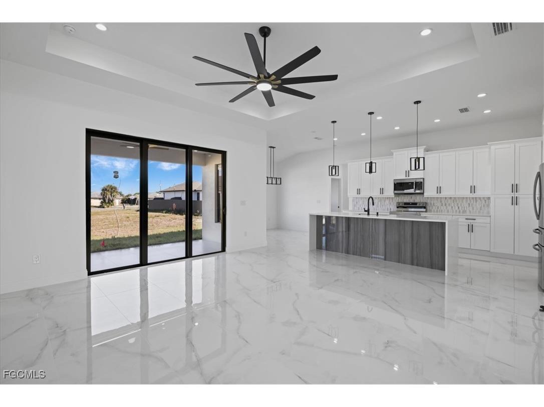 1501 NE 15th Terrace Cape Coral FL 33909 2026005547 image4