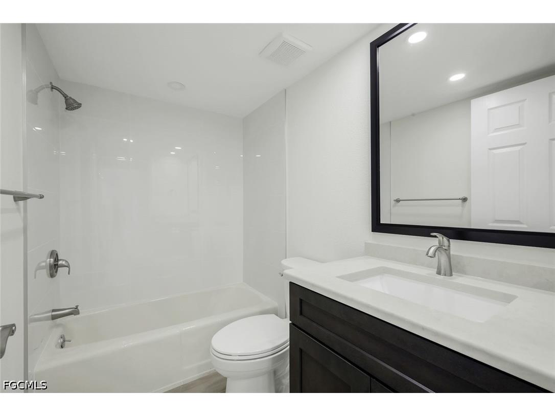 15011 Punta Rassa Road #403 Fort Myers FL 33908 2026015816 image18