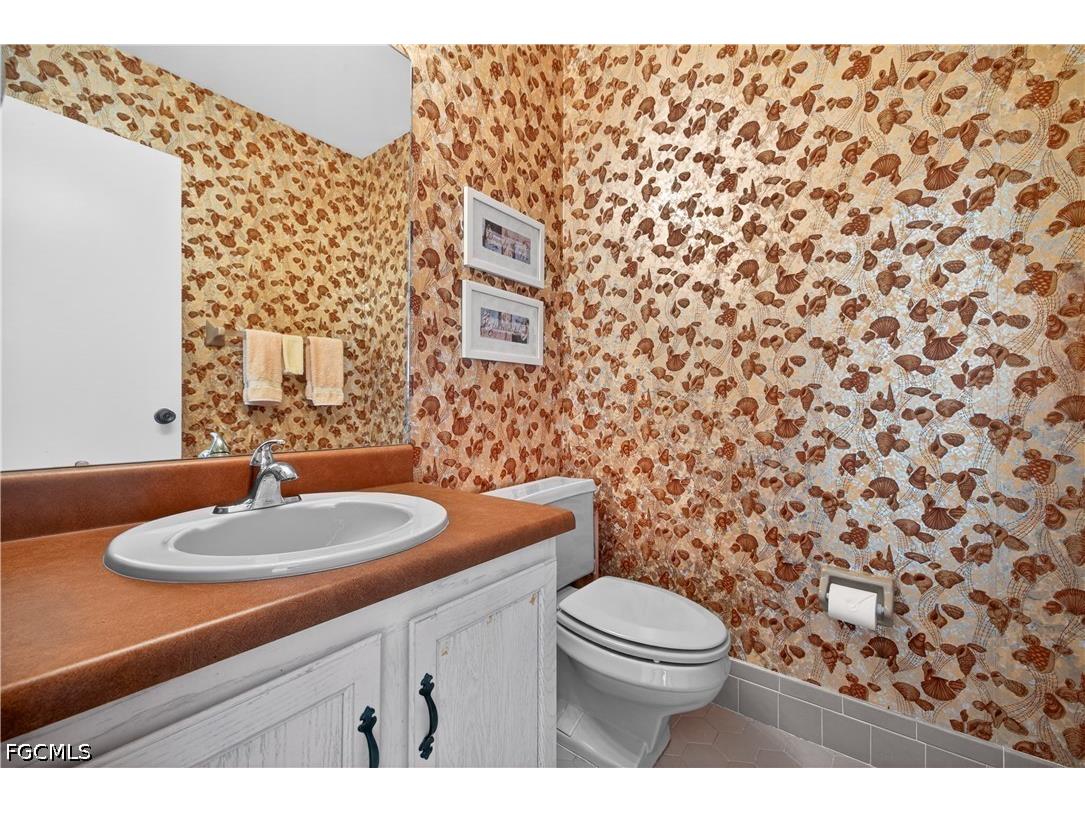 1502 Myerlee Country Club Boulevard Fort Myers FL 33919 2026023865 image16