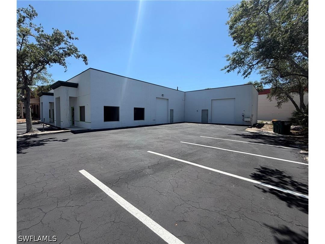 1502 Rail Head Boulevard Naples FL 34110 226017833 image2