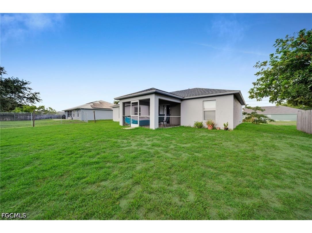 1502 SE 2nd Place Cape Coral FL 33990 2026023516 image4