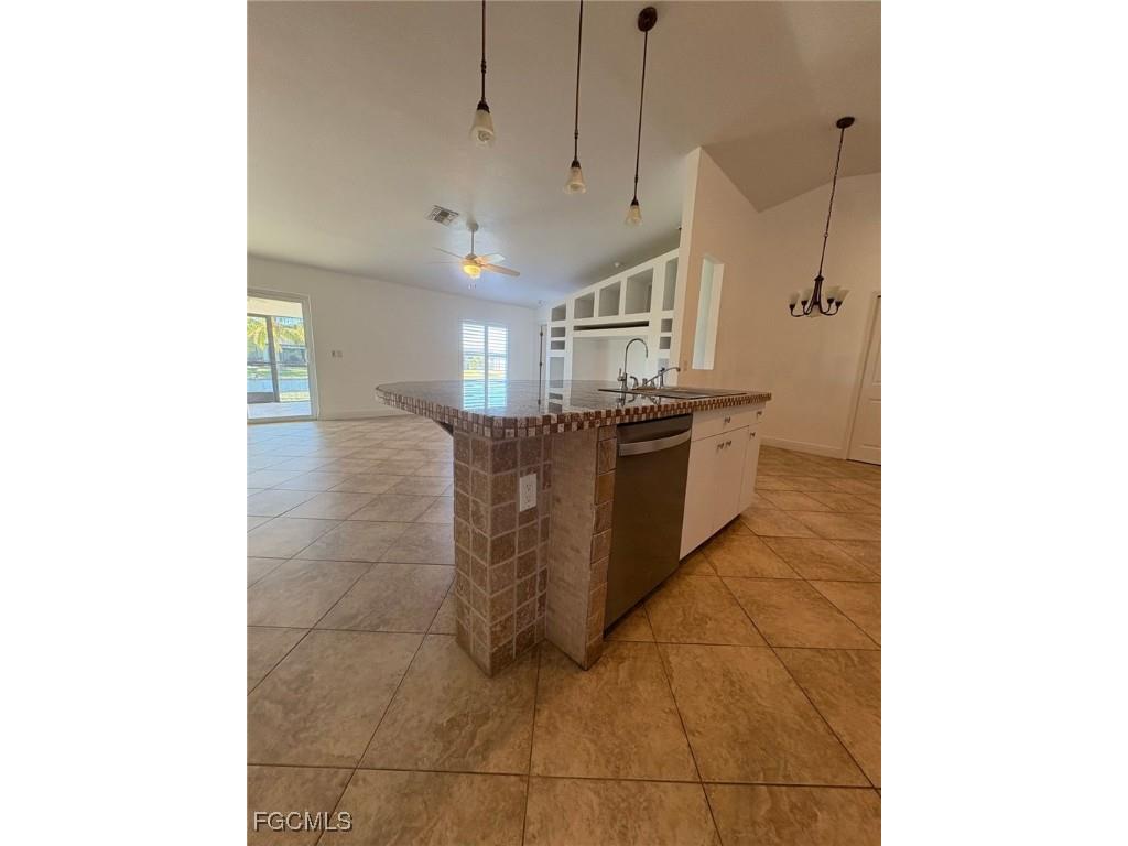 1502 SW 20th Avenue Cape Coral FL 33991 2025015291 image11