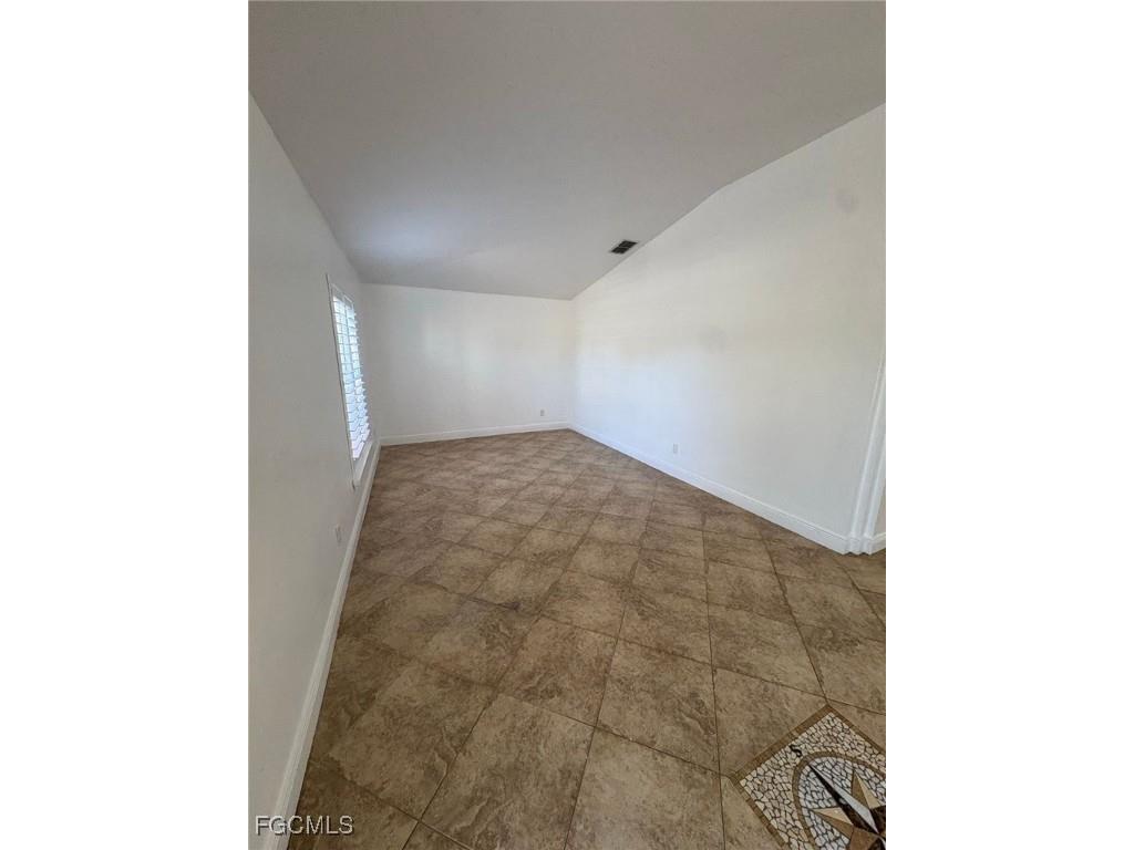 1502 SW 20th Avenue Cape Coral FL 33991 2025015291 image5