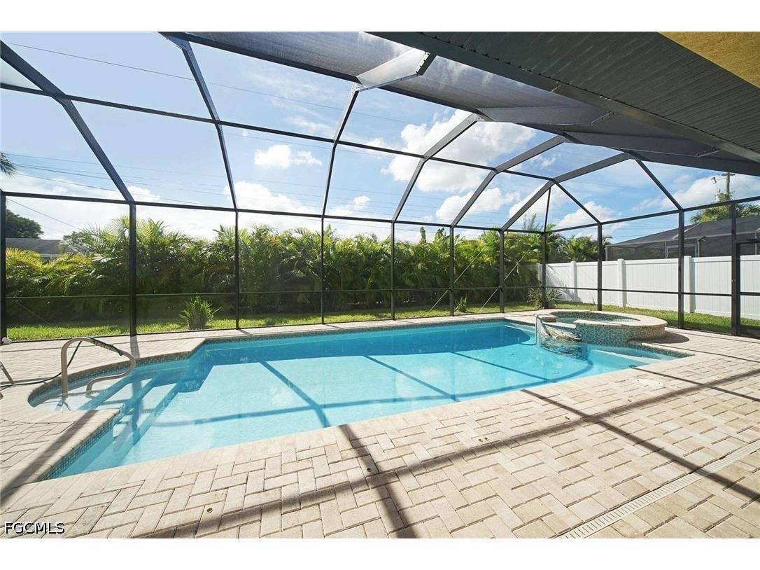 1502 SW 38th Street Cape Coral FL 33914 2026018708 image1