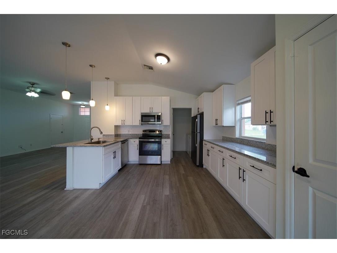 1502 Scholar Court Lehigh Acres FL 33971 2025011229 image3