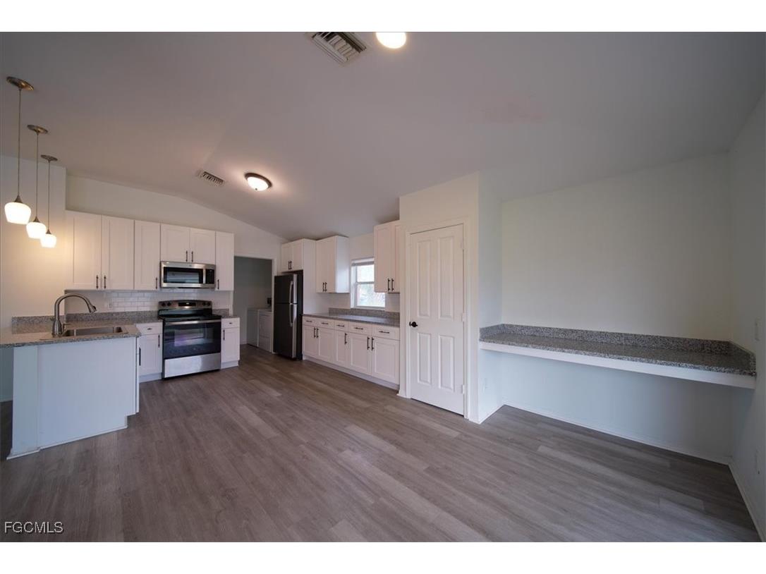 1502 Scholar Court Lehigh Acres FL 33971 2025011229 image5