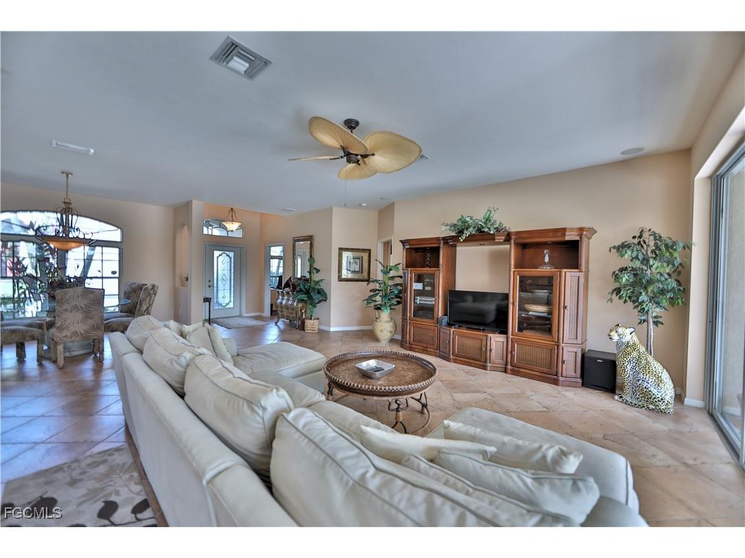 15022 Balmoral Loop Fort Myers FL 33919 2025004502 image18