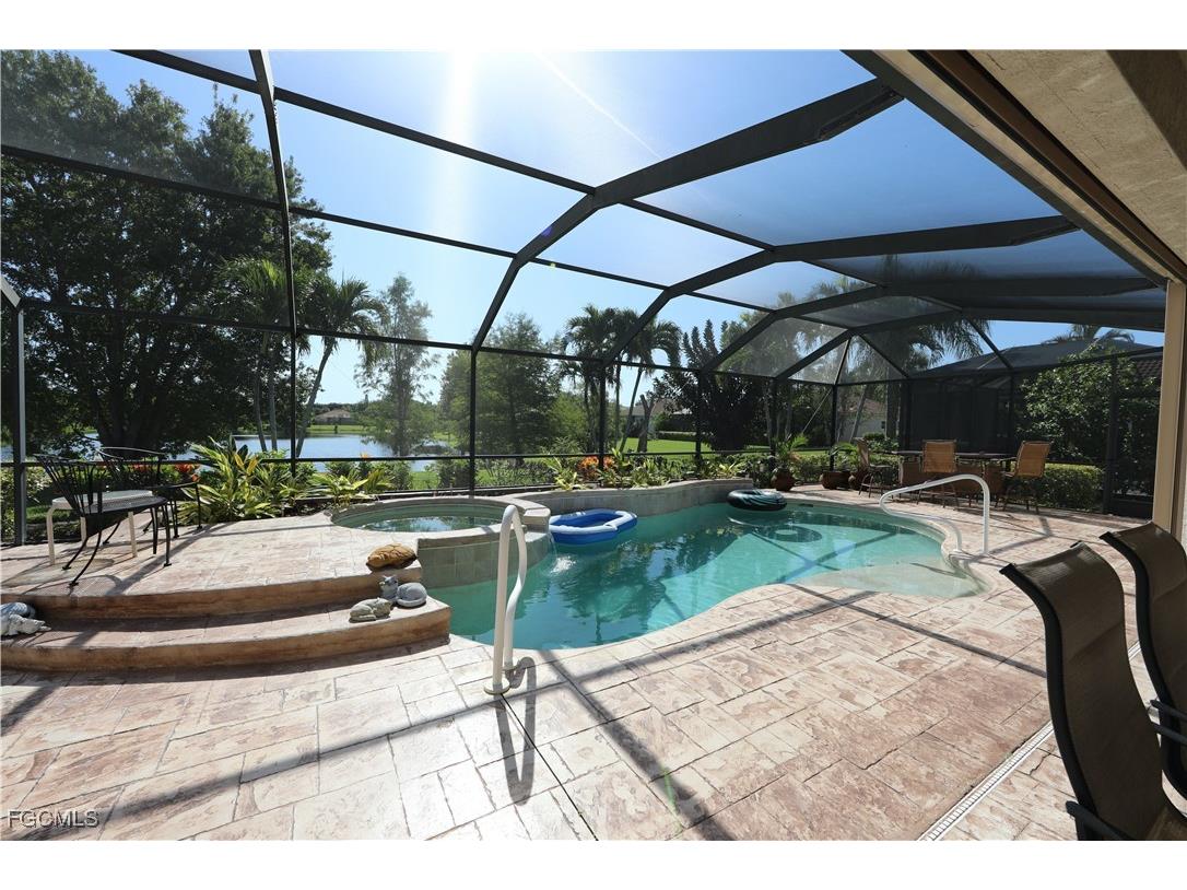 15022 Balmoral Loop Fort Myers FL 33919 2025004502 image4