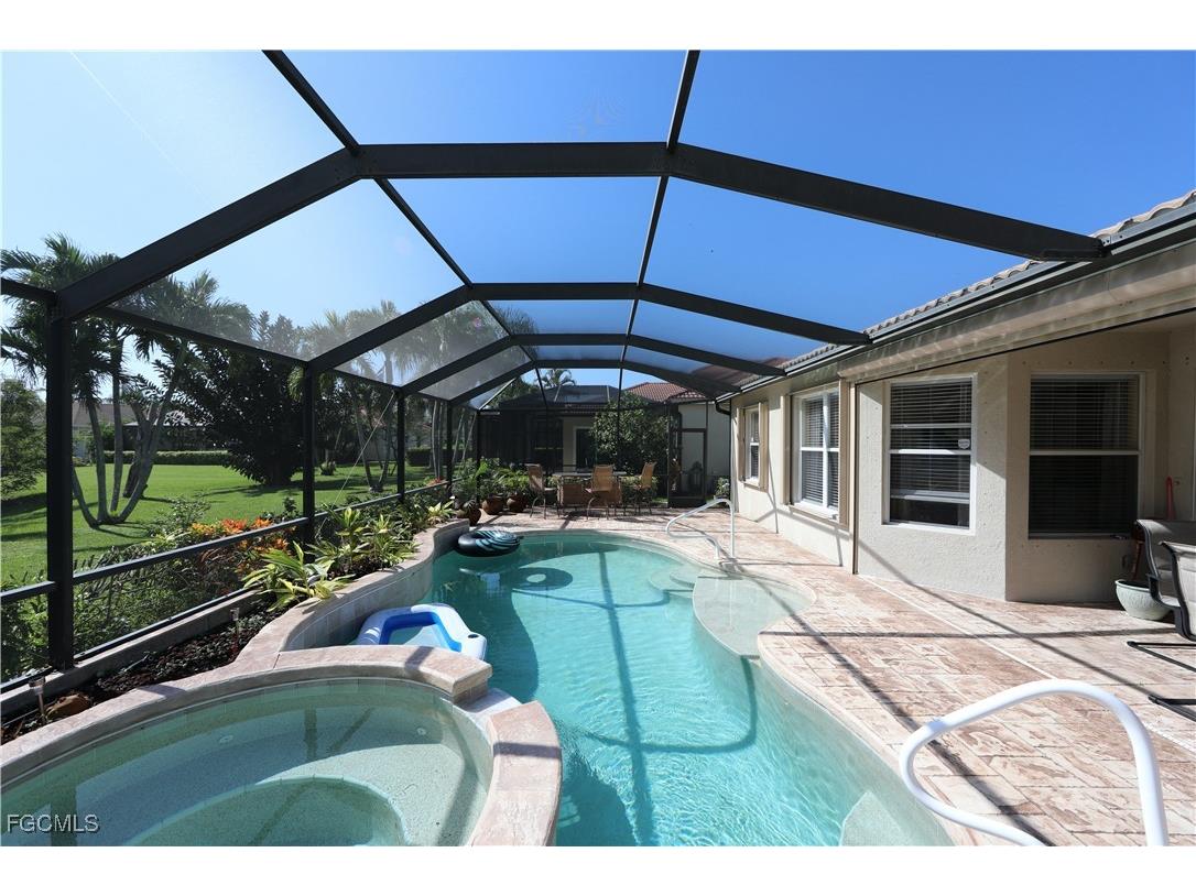 15022 Balmoral Loop Fort Myers FL 33919 2025004502 image5