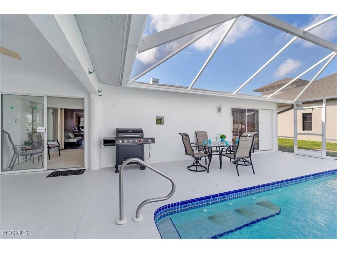 1503 SW 38th Street Cape Coral FL 33914 2025014615 image40