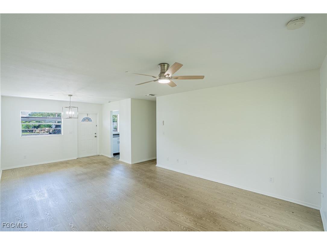 1503 Tropic Terrace North Fort Myers FL 33903 2025004040 image11