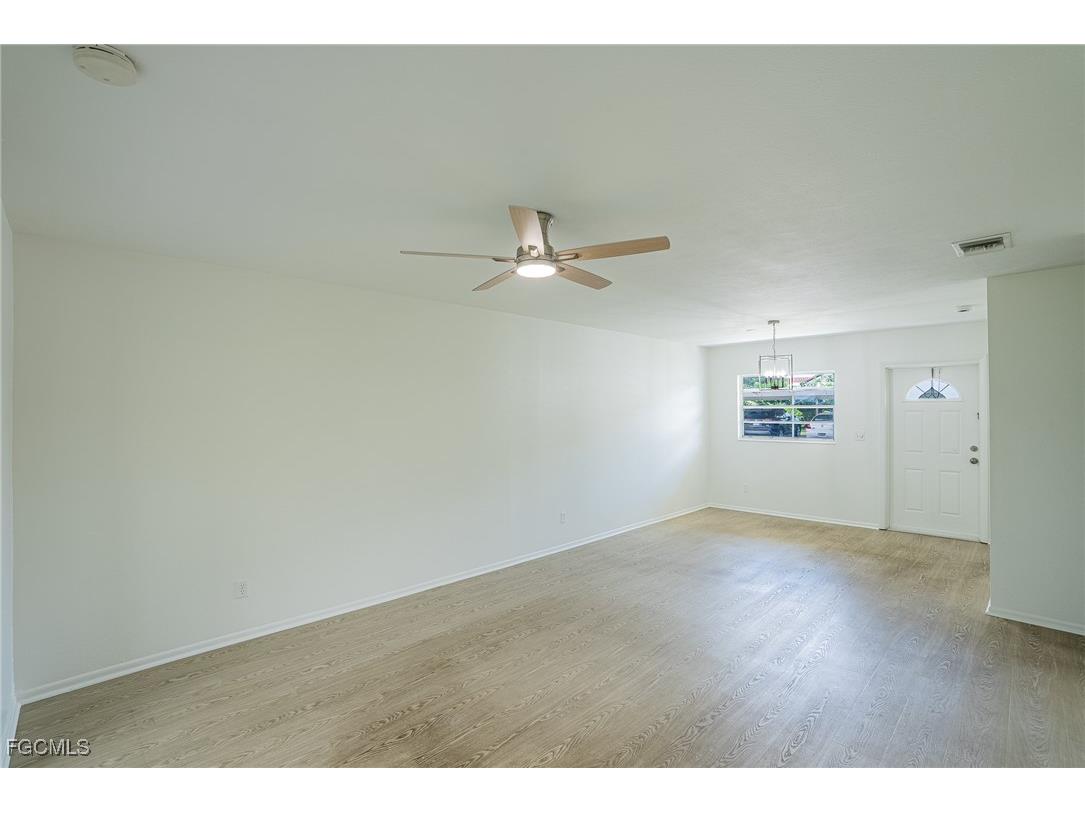 1503 Tropic Terrace North Fort Myers FL 33903 2025004040 image12