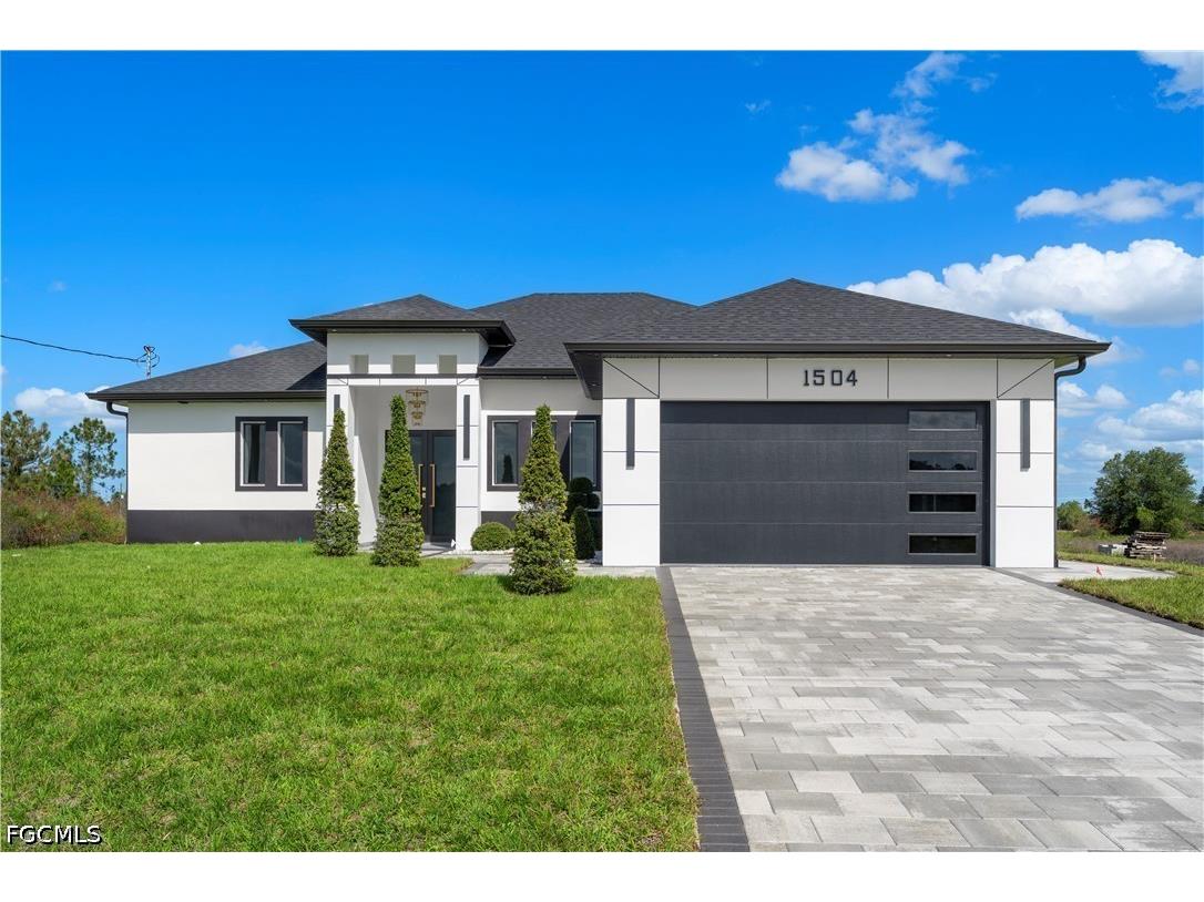 1504 Moore Avenue Lehigh Acres FL 33972 2026016130 image1