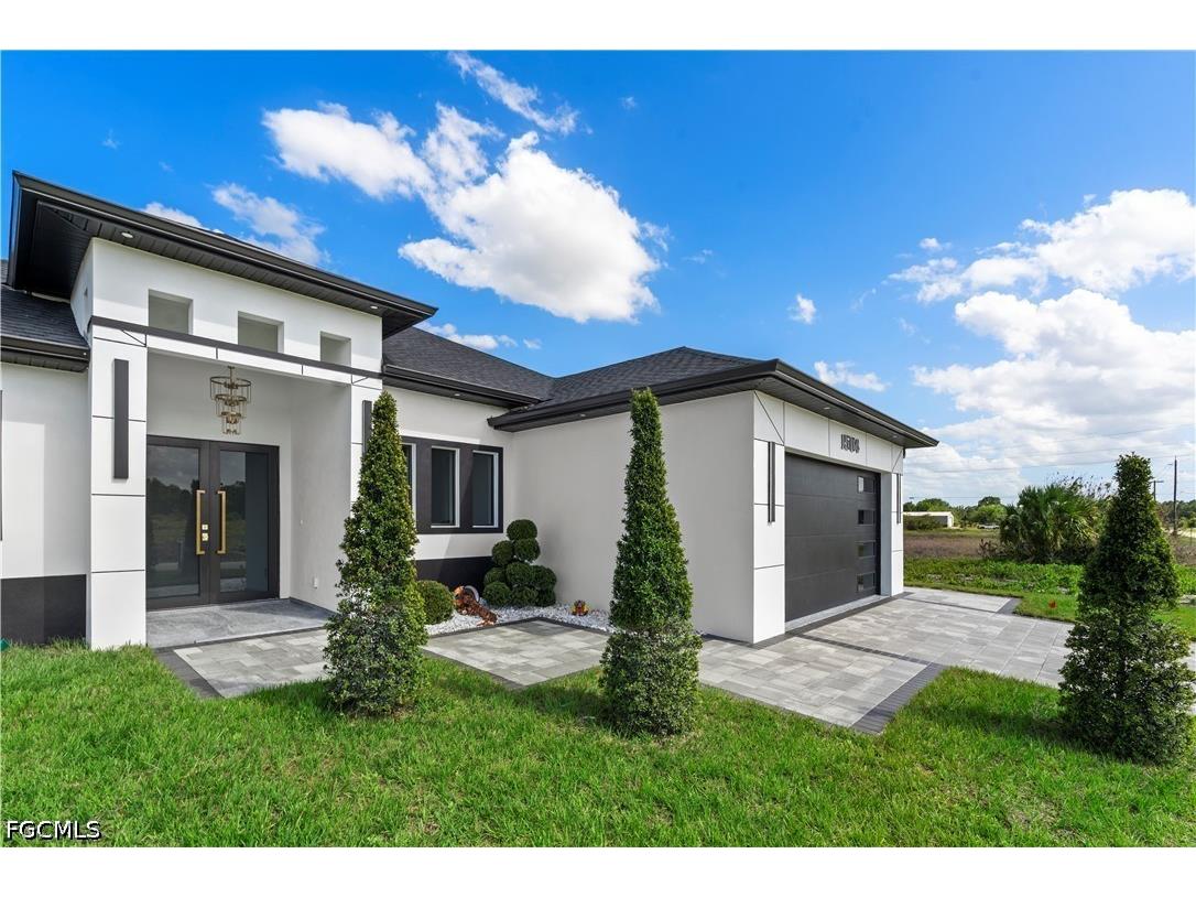 1504 Moore Avenue Lehigh Acres FL 33972 2026016130 image4