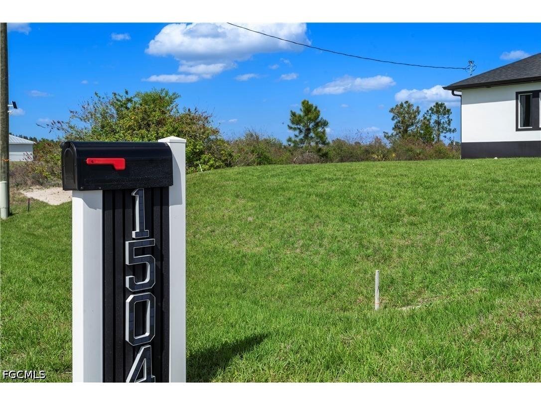 1504 Moore Avenue Lehigh Acres FL 33972 2026016130 image8