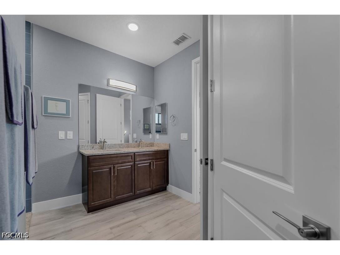 1504 NW 17th Terrace Cape Coral FL 33993 2026026120 image30