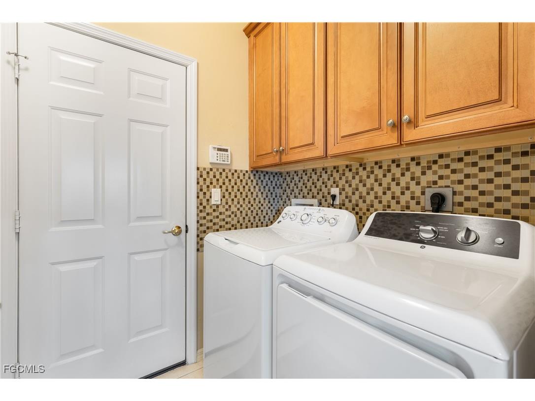 15040 Balmoral Loop Fort Myers FL 33919 2025016642 image20