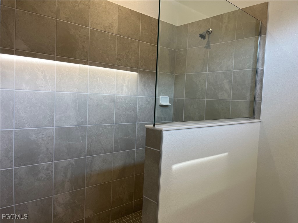 15040 Palamos Circle NW Fort Myers FL 33905 2025026037 image16