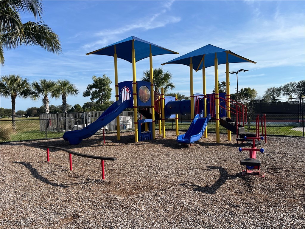 15040 Palamos Circle NW Fort Myers FL 33905 2025026037 image41