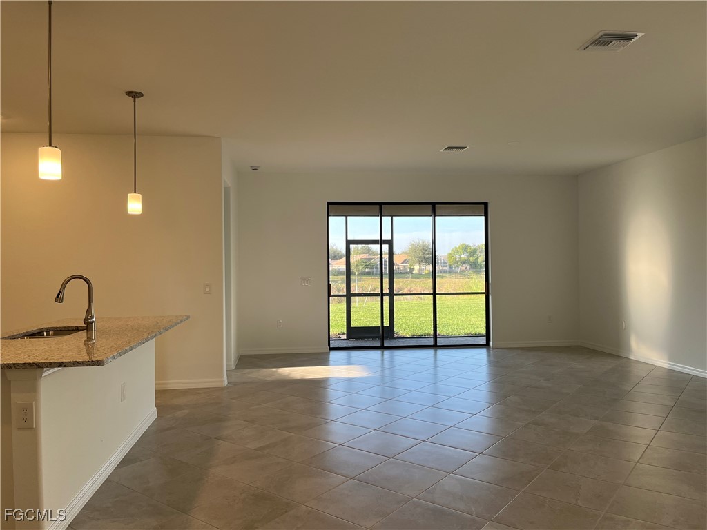 15040 Palamos Circle NW Fort Myers FL 33905 2025026037 image6