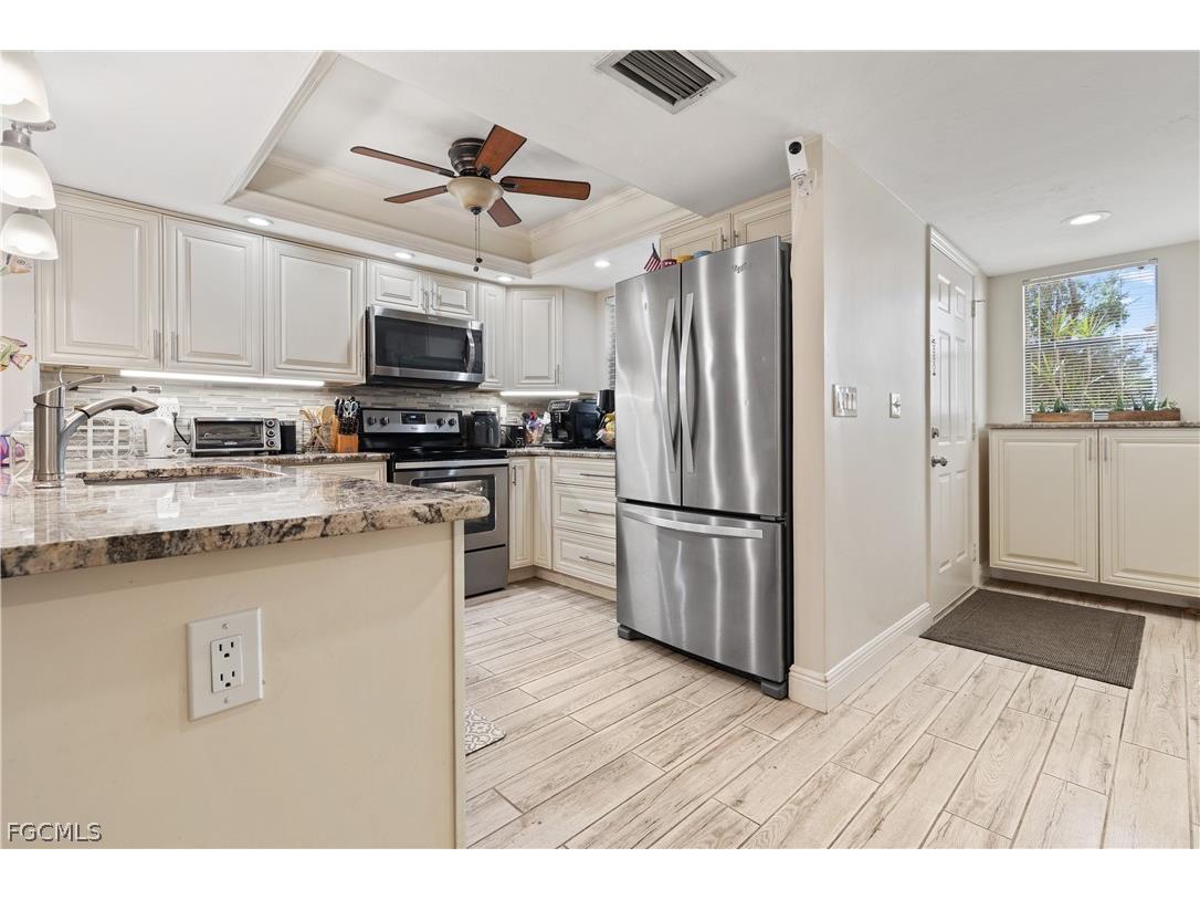 15041 Paddle Creek Drive #102 Fort Myers FL 33919 2026012167 image2