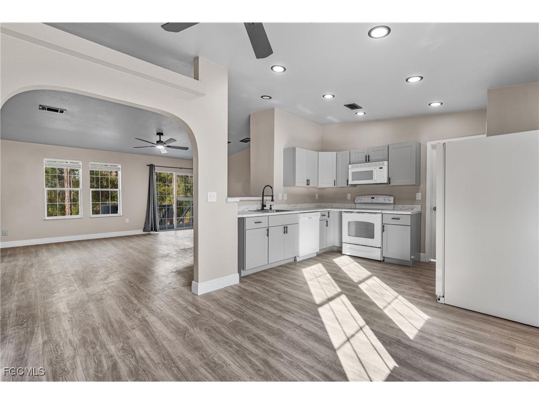 1505 E 15th Street Lehigh Acres FL 33972 2026001319 image8
