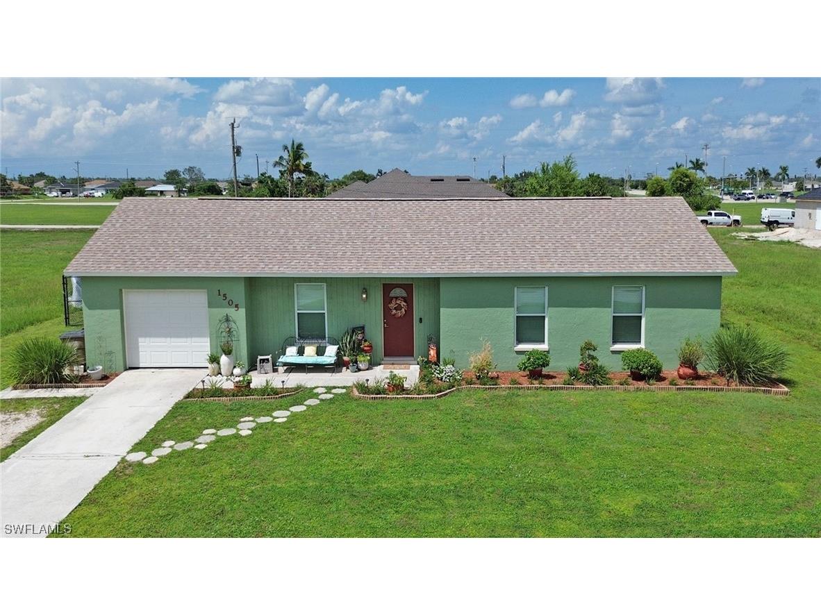 1505 NE 15th Terrace Cape Coral FL 33909 223064211 image1
