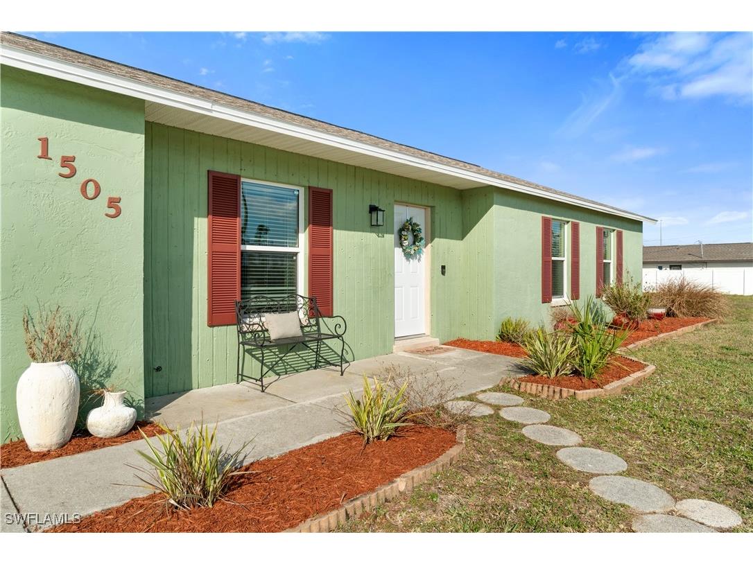1505 NE 15th Terrace Cape Coral FL 33909 225012917 image1