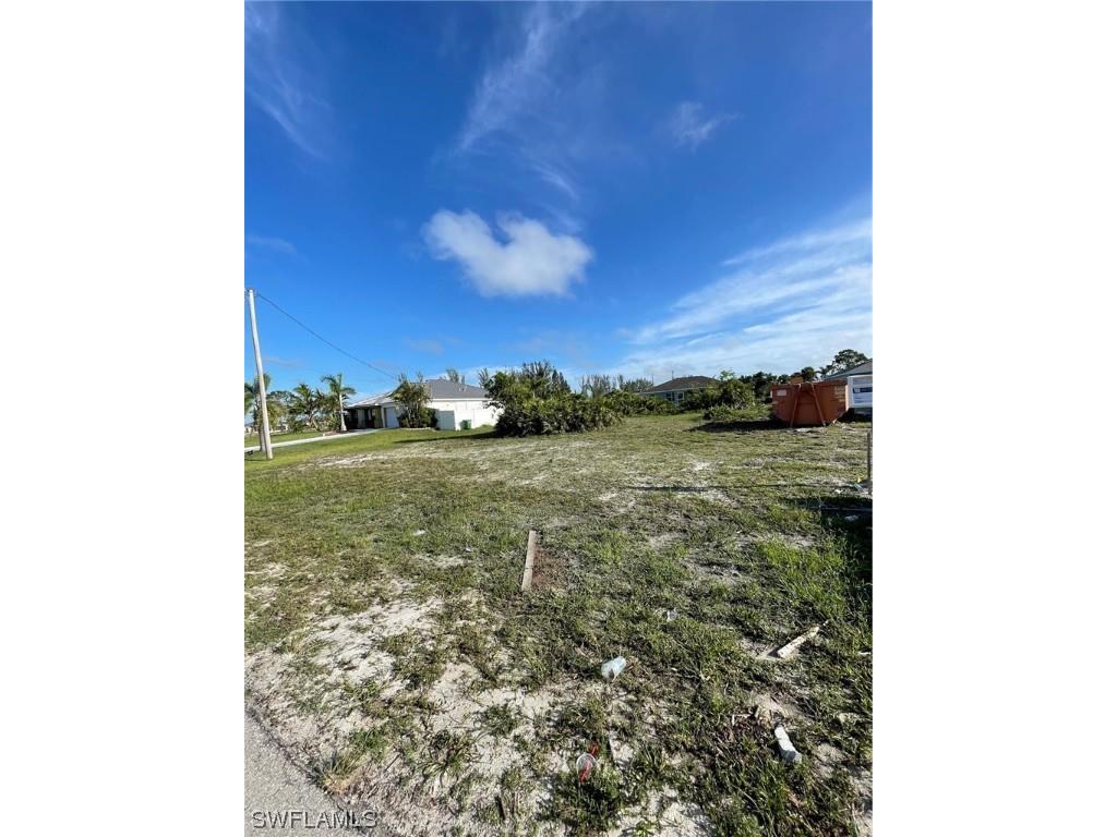 1505 NE 35th Lane Cape Coral FL 33909 223042062 image1