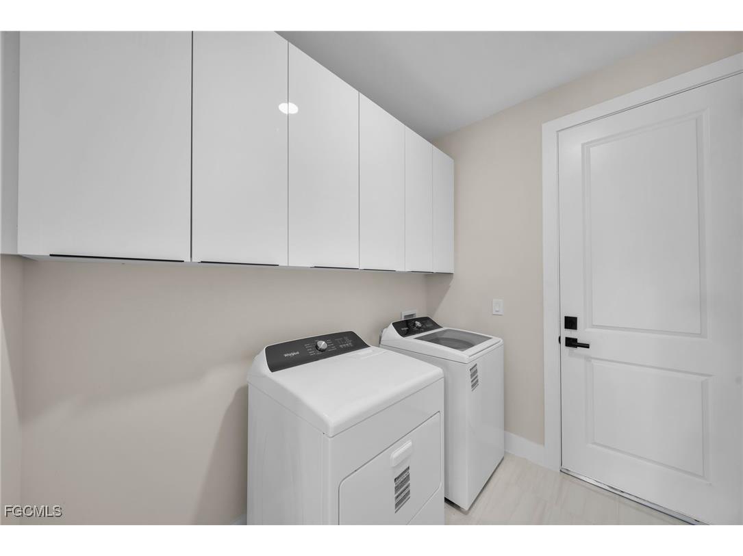 1505 NW 3rd Place Cape Coral FL 33993 2025014813 image17