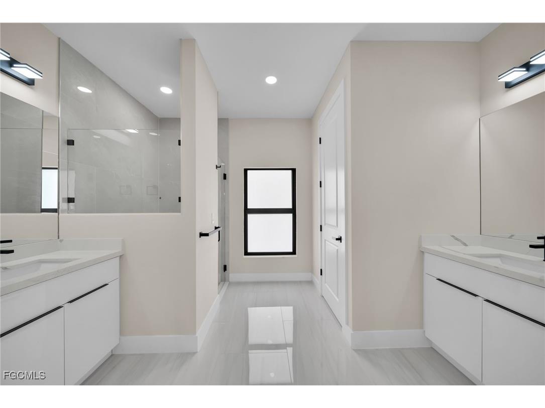 1505 NW 3rd Place Cape Coral FL 33993 2025014813 image26