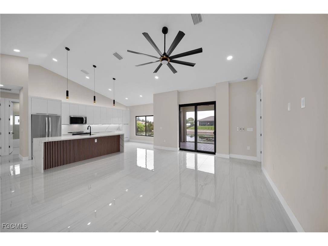 1505 NW 3rd Place Cape Coral FL 33993 2025014813 image3