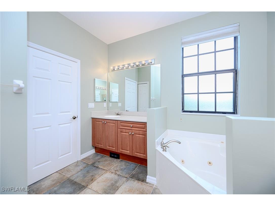 15056 Summit Place Circle #228 Naples FL 34119 225050651 image19