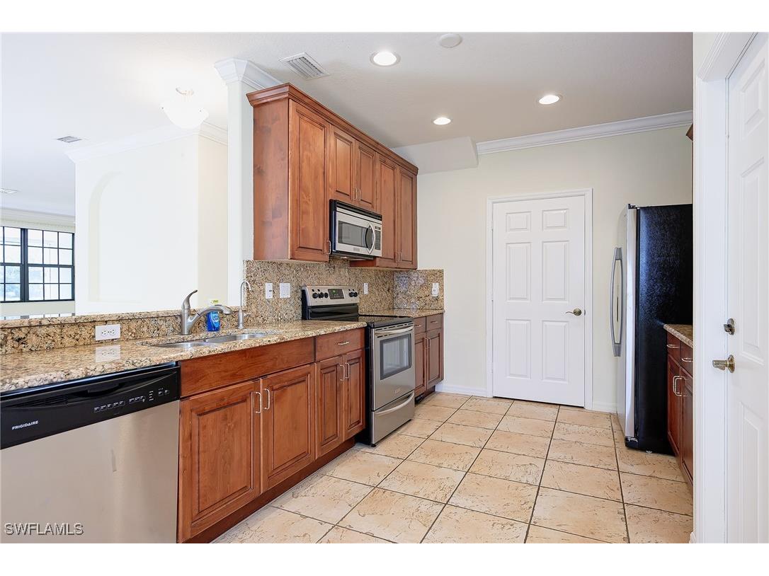 15056 Summit Place Circle #228 Naples FL 34119 225050651 image5