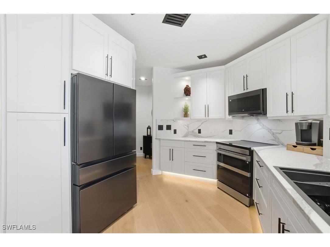 1506 Jewel Box Avenue Naples FL 34102 225084283 image12