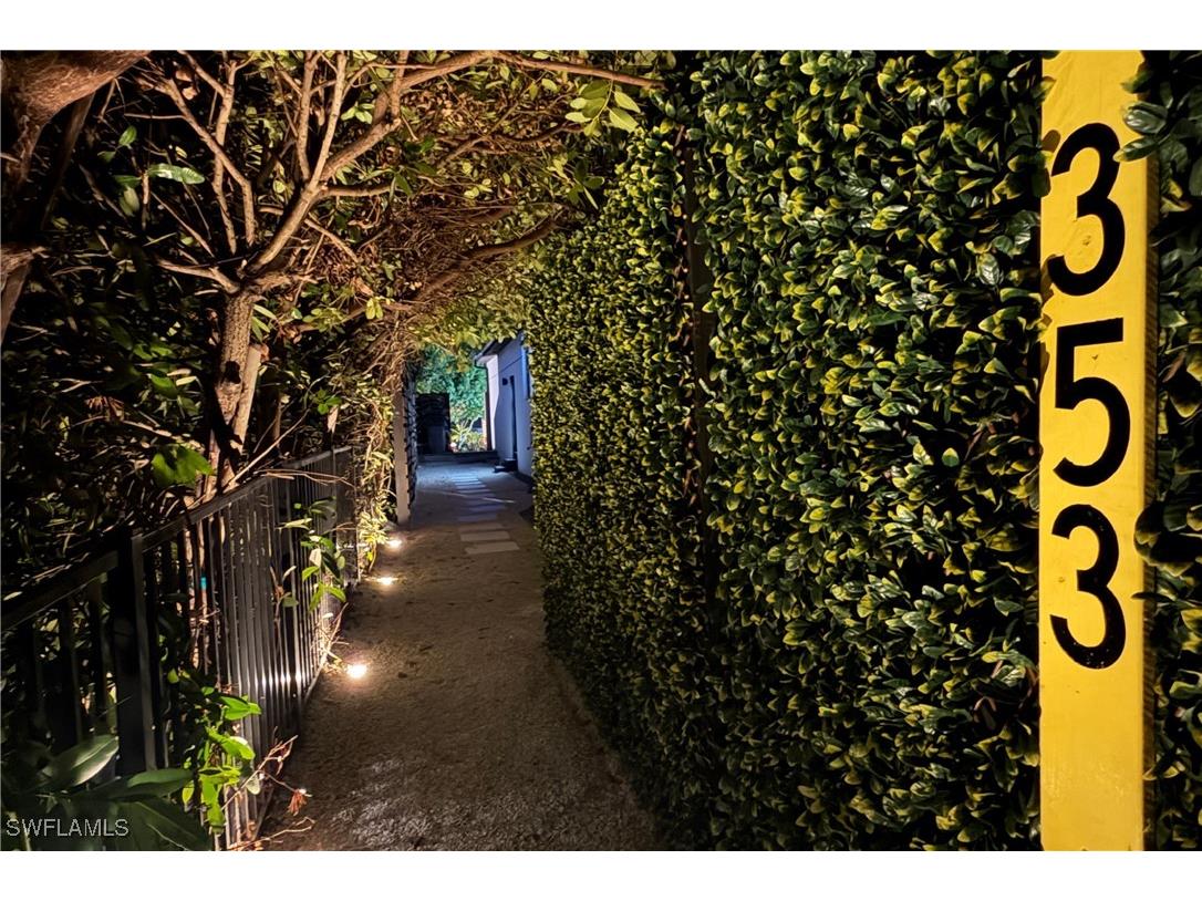 1506 Jewel Box Avenue Naples FL 34102 225084283 image36