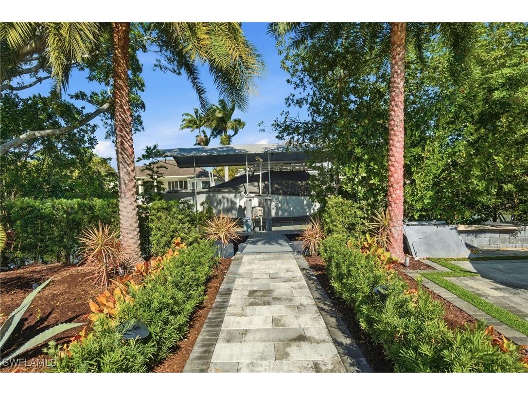 1506 Jewel Box Avenue Naples FL 34102 225084283 image45