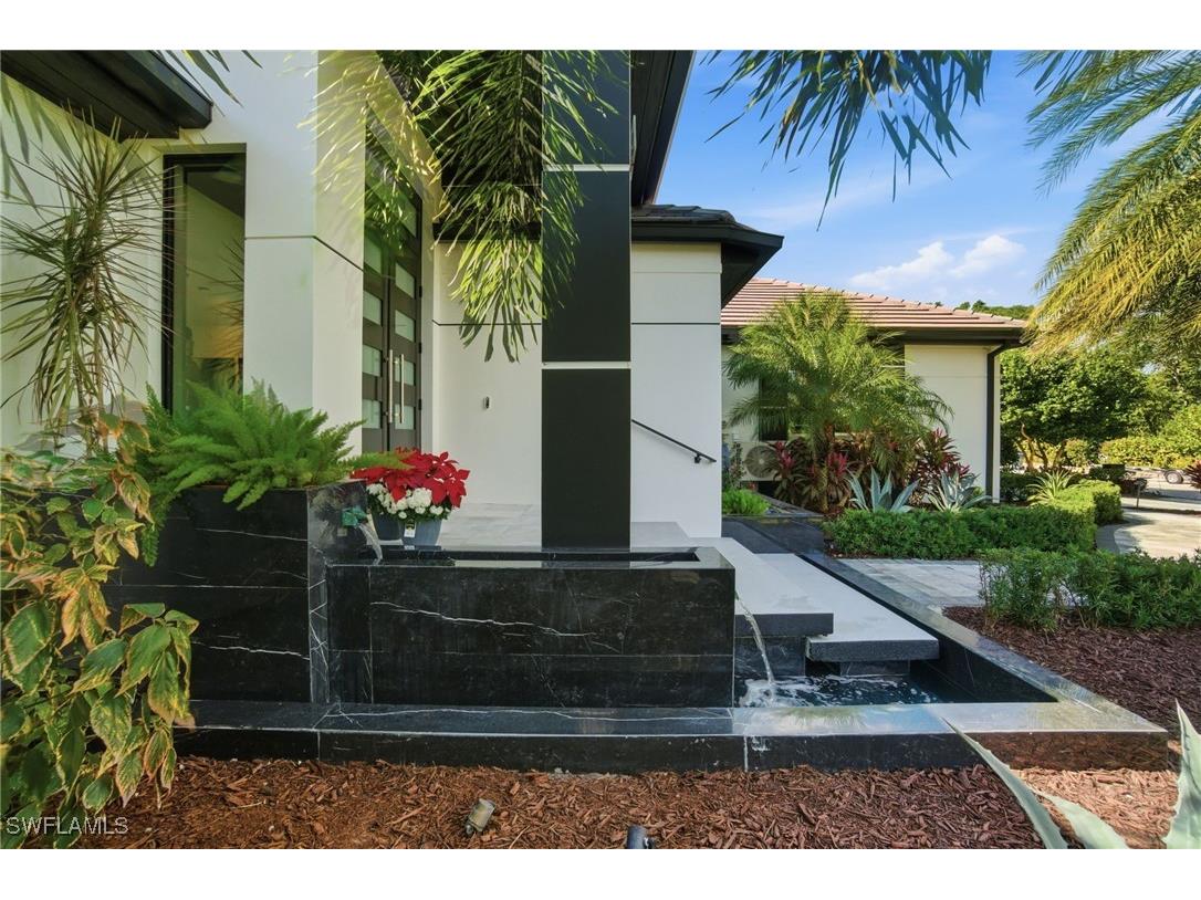 1506 Jewel Box Avenue Naples FL 34102 225084283 image5