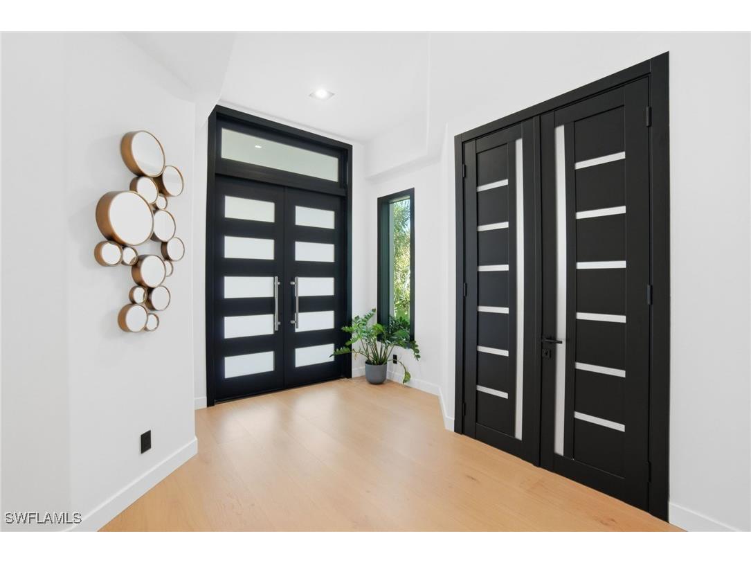 1506 Jewel Box Avenue Naples FL 34102 225084283 image7