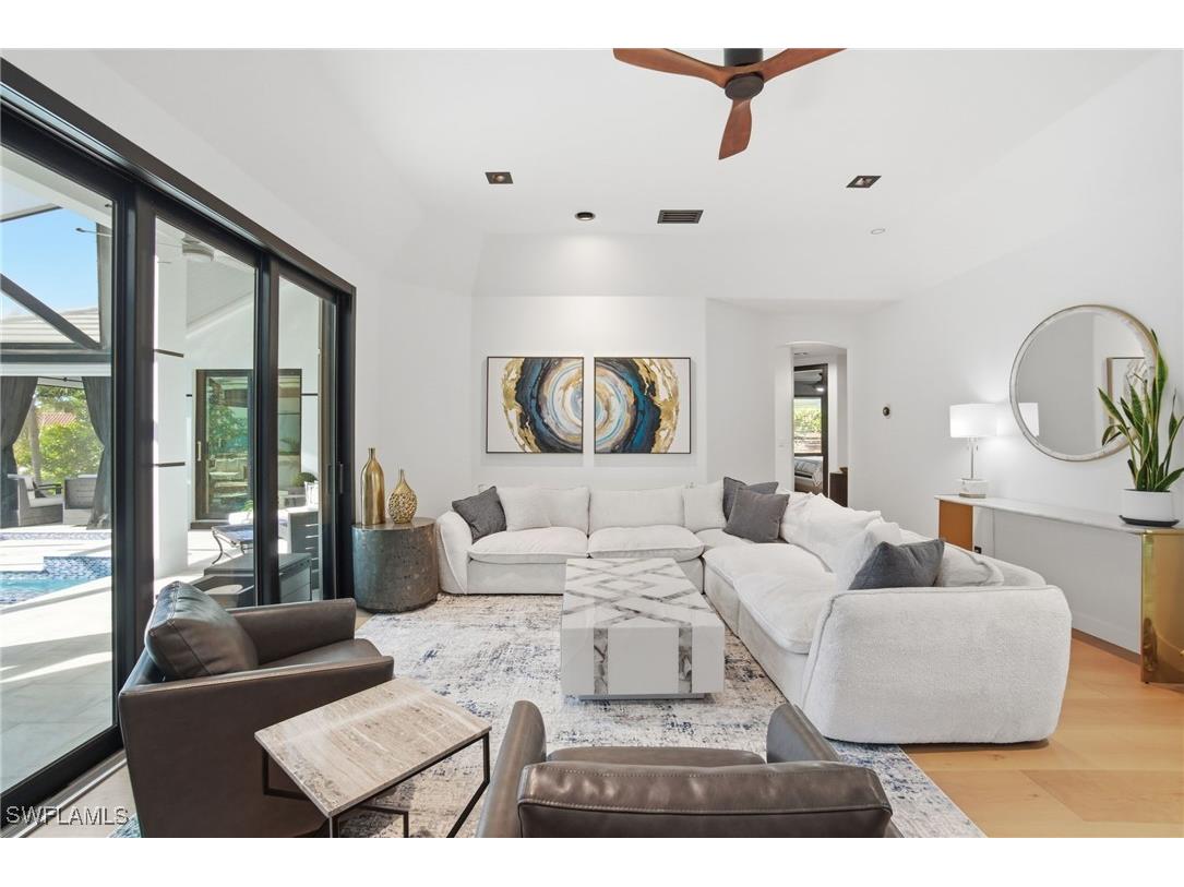 1506 Jewel Box Avenue Naples FL 34102 225084283 image8