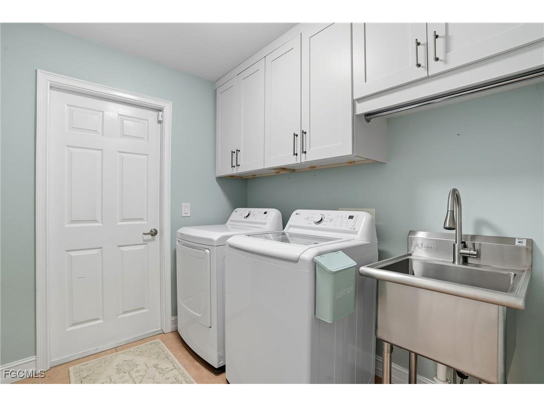 1506 NW 37th Place Cape Coral FL 33993 2025012850 image23