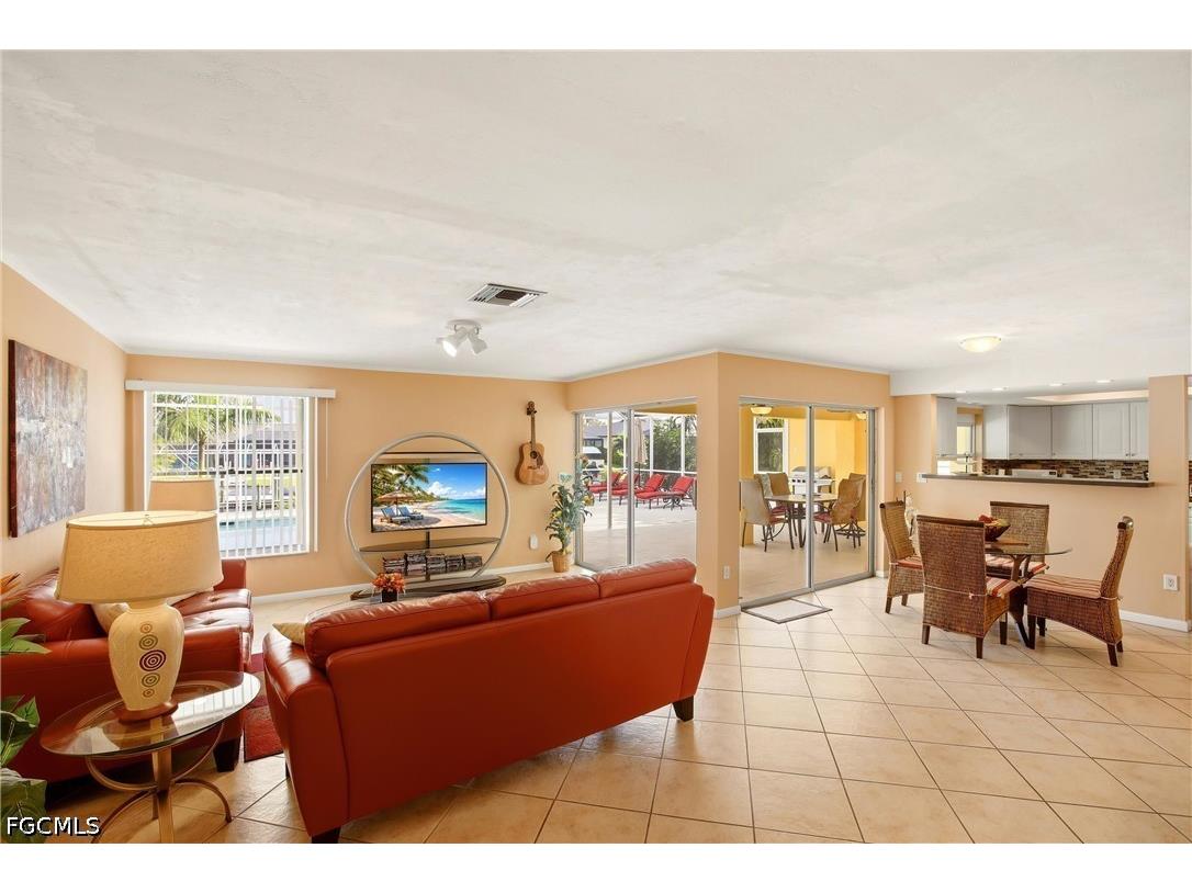 1506 SE 21st Terrace Cape Coral FL 33990 2026015764 image5