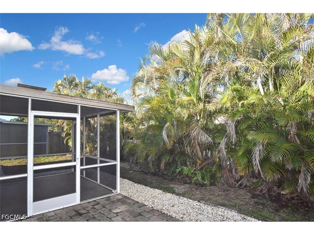 15065 Cloverdale Drive Fort Myers FL 33919 2026016927 image13