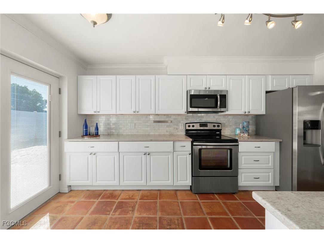 15068 Cloverdale Drive Fort Myers FL 33919 2026005747 image13