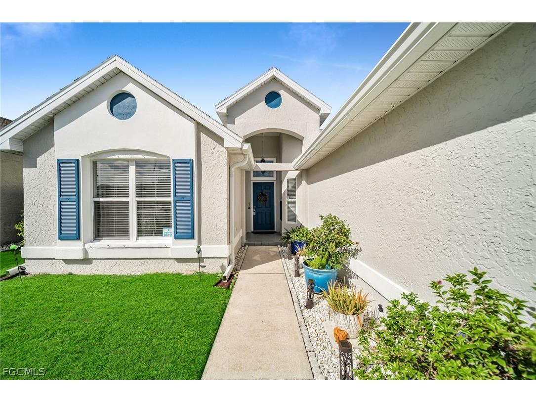 15069 Cloverdale Drive Fort Myers FL 33919 2026009850 image3