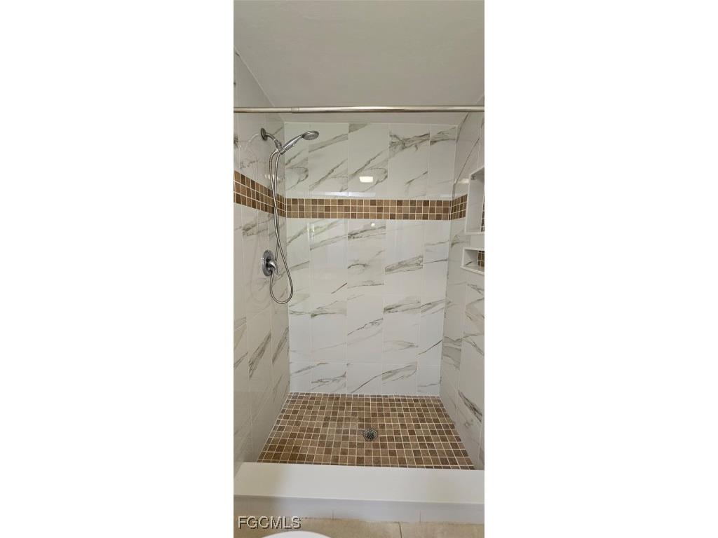 1507 Cape Coral Parkway W #5 Cape Coral FL 33914 2025022326 image36